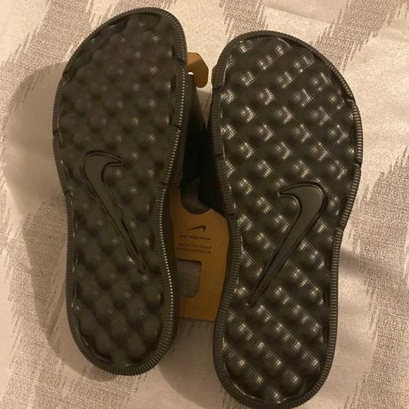NWT Nike Ultra Comfort Slide No box!! - Picture 4 of 4